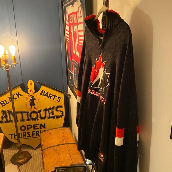 Team Canada Olympic Hockey Knit Sweater - Picture 3 of 6